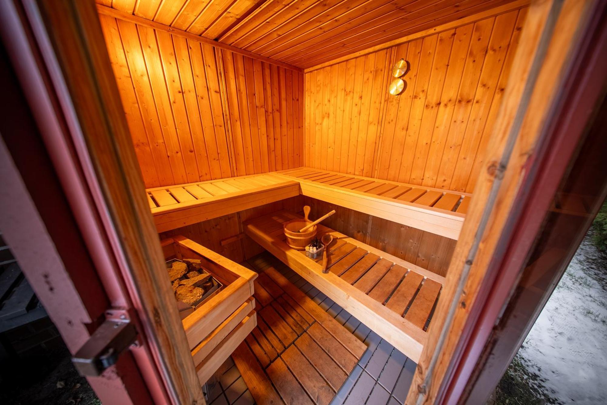 Aurora#1 Mit Grossem Garten, Sauna Und Kamin Wiesmoor Exterior foto